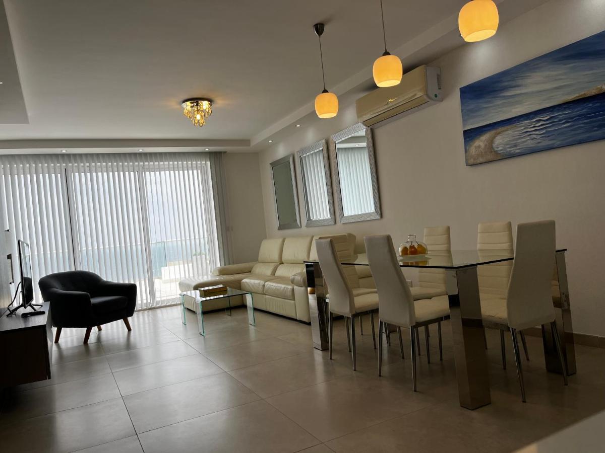 Stunning Penthouse, 2 Bedroom, Heart Of Sliema Esterno foto