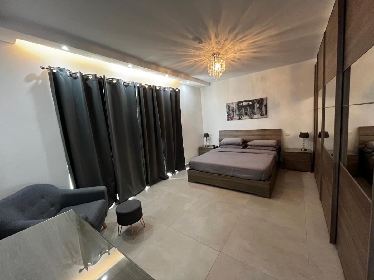 Stunning Penthouse, 2 Bedroom, Heart Of Sliema Esterno foto